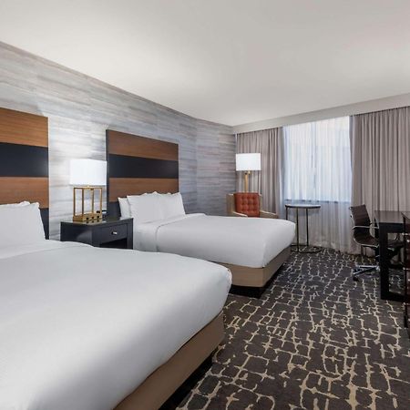 Doubletree By Hilton Hotel Denver - Аурора Екстериор снимка