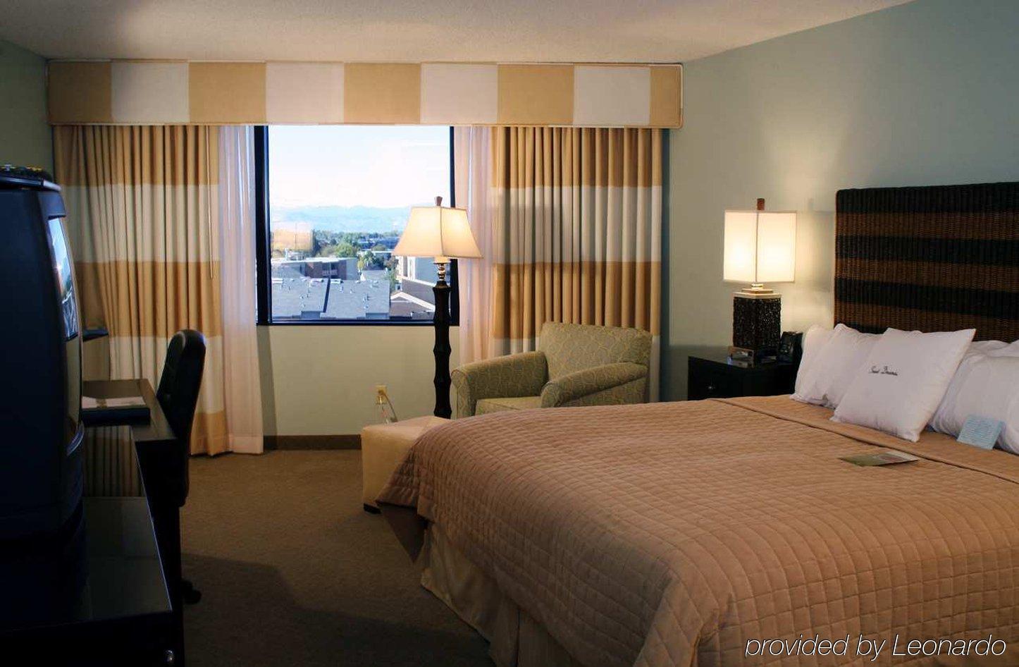 Doubletree By Hilton Hotel Denver - Аурора Стая снимка