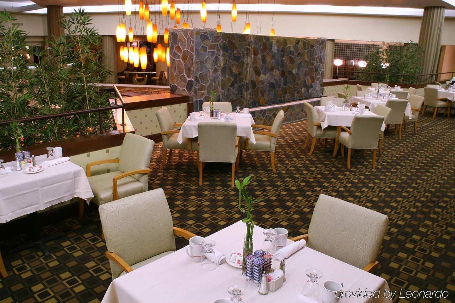 Doubletree By Hilton Hotel Denver - Аурора Ресторант снимка
