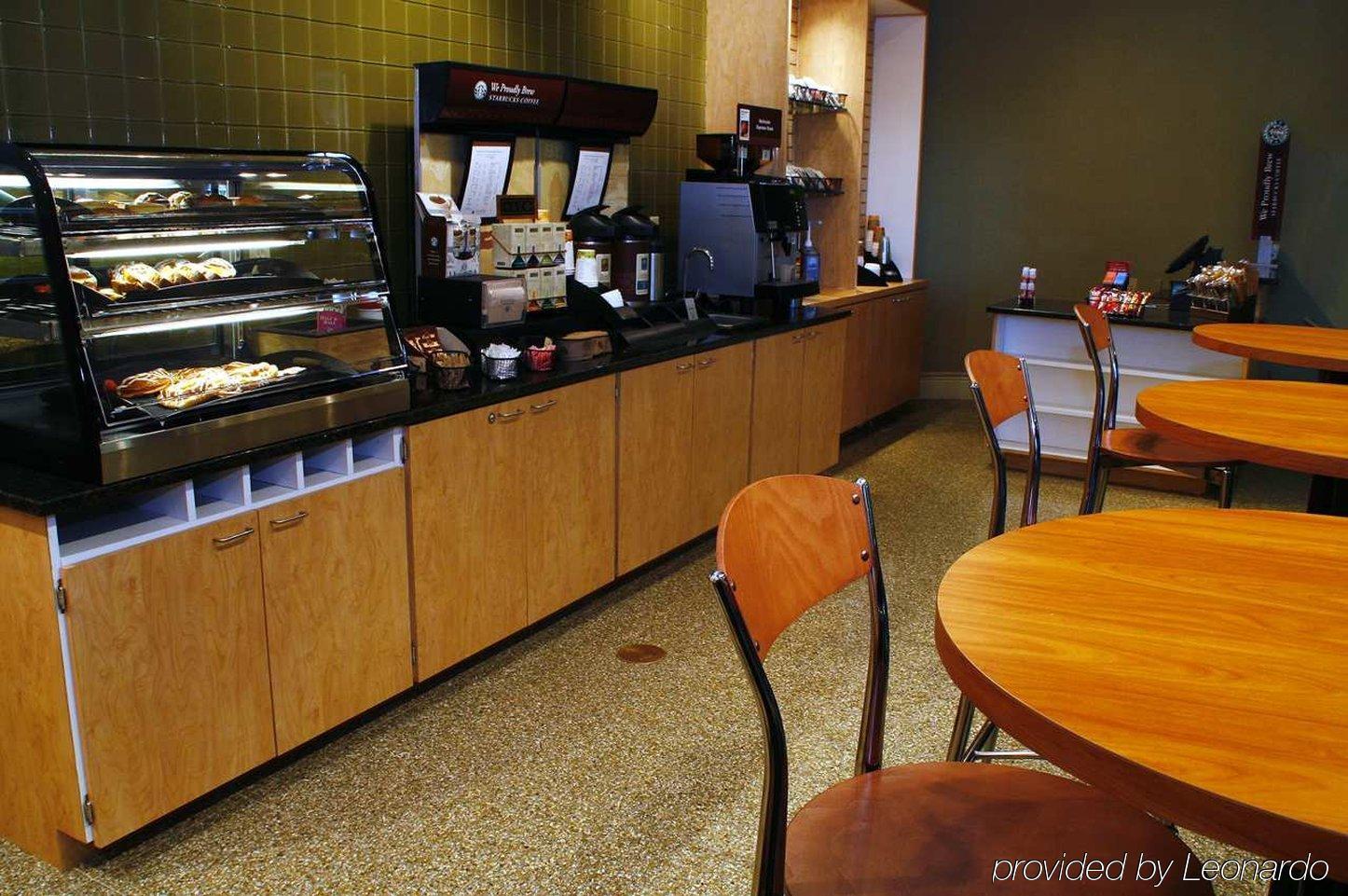 Doubletree By Hilton Hotel Denver - Аурора Ресторант снимка