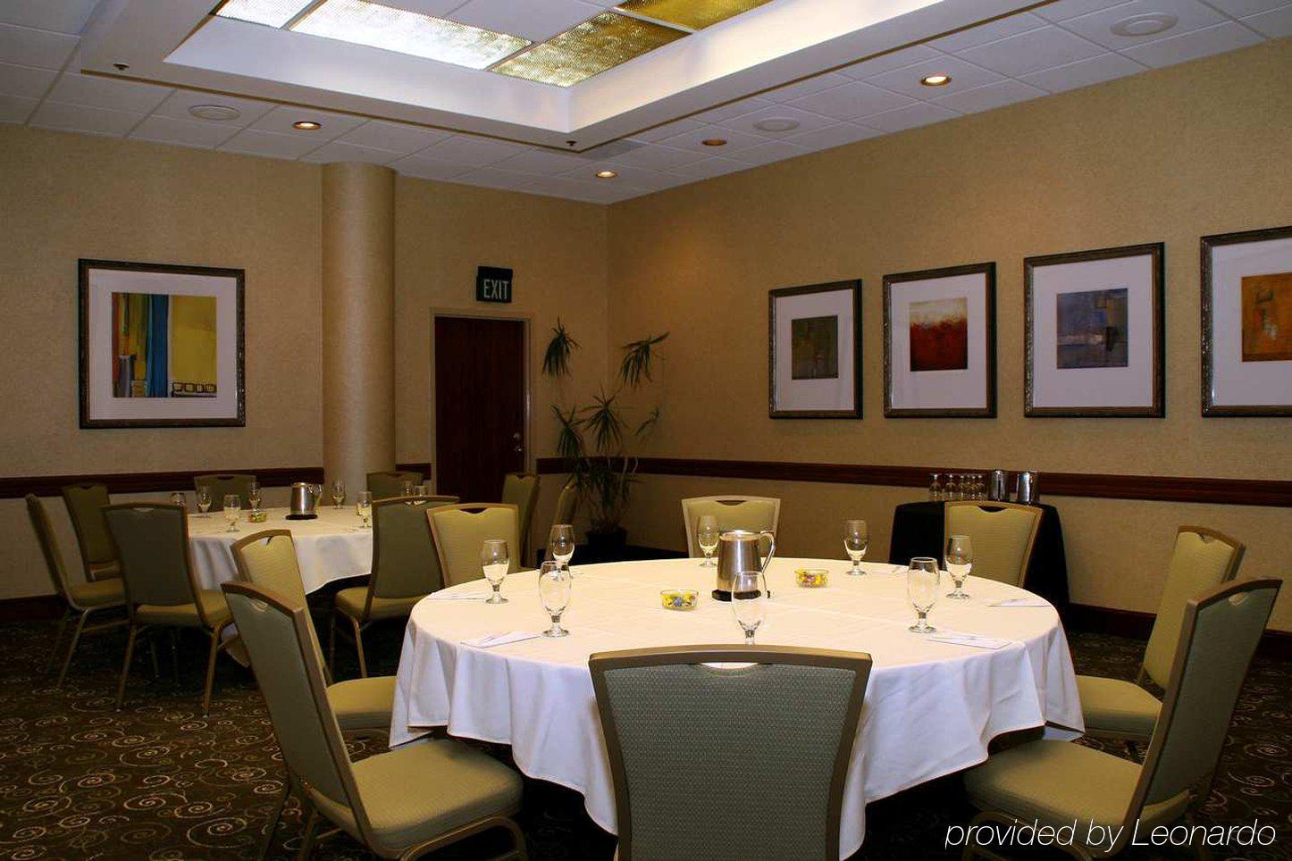 Doubletree By Hilton Hotel Denver - Аурора Ресторант снимка