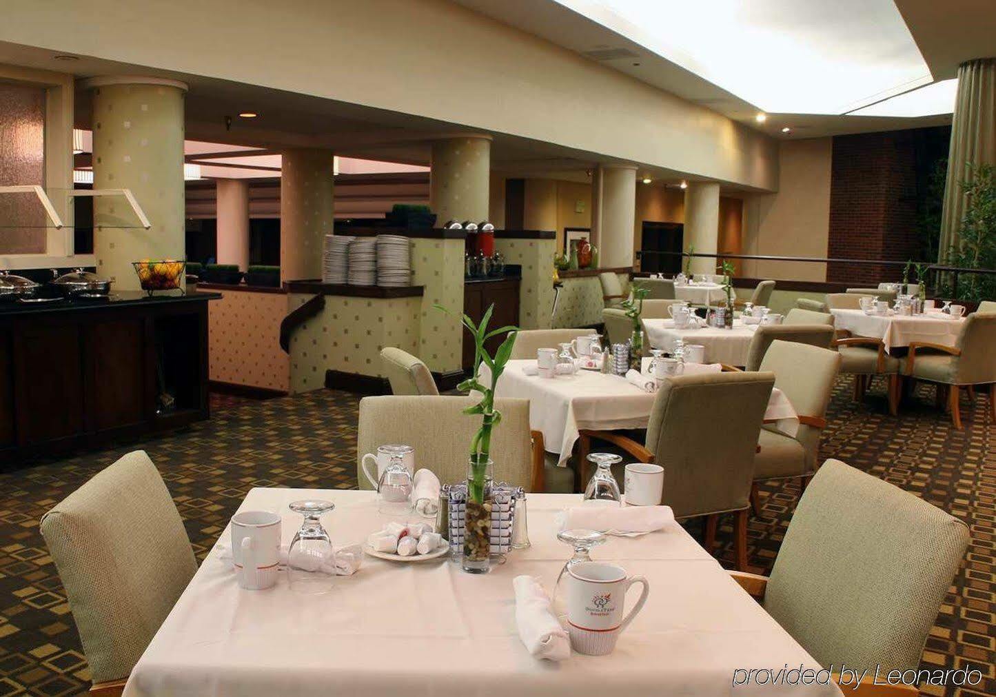 Doubletree By Hilton Hotel Denver - Аурора Екстериор снимка